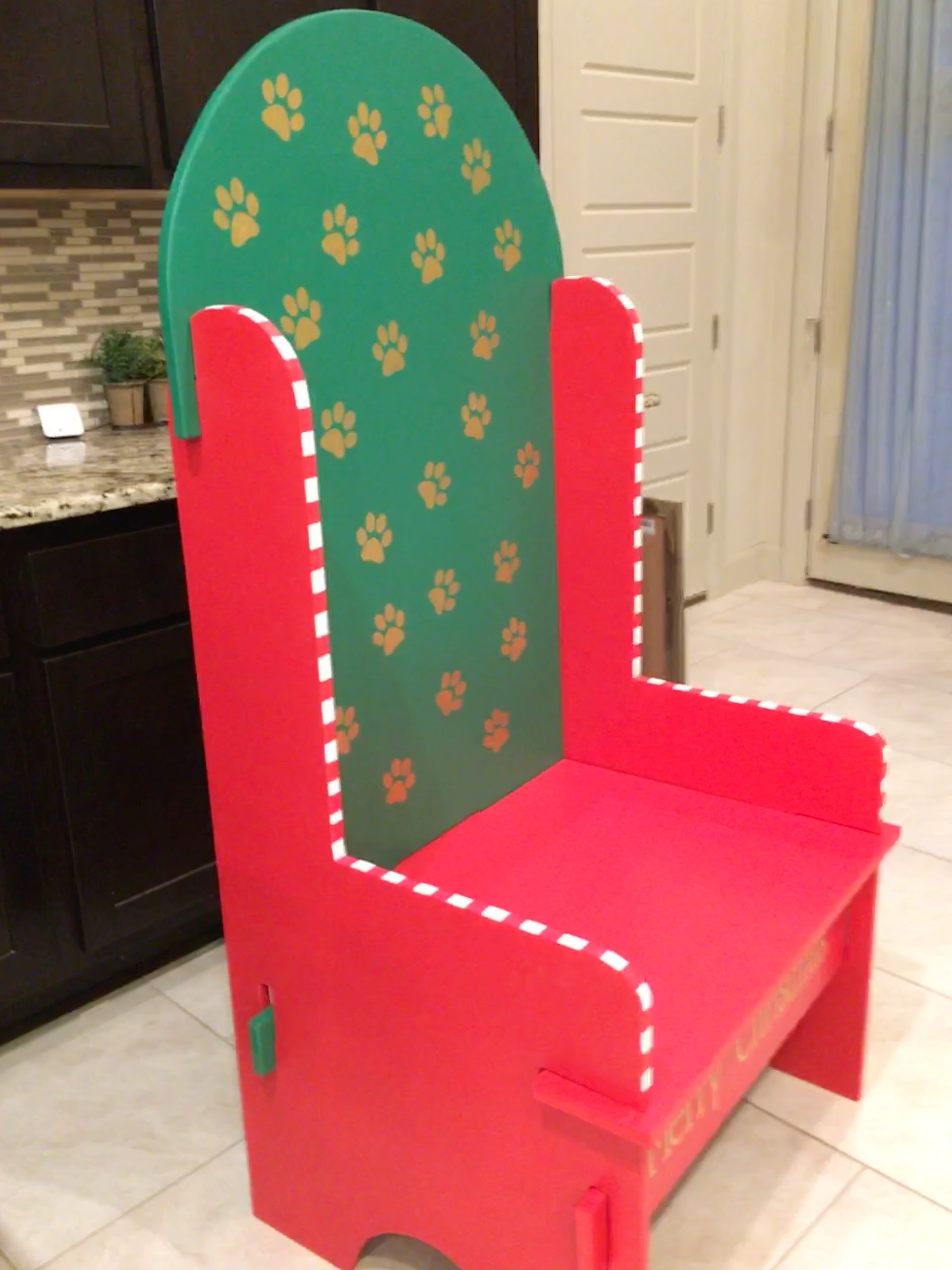 Ana White Santa's Throne DIY Projects